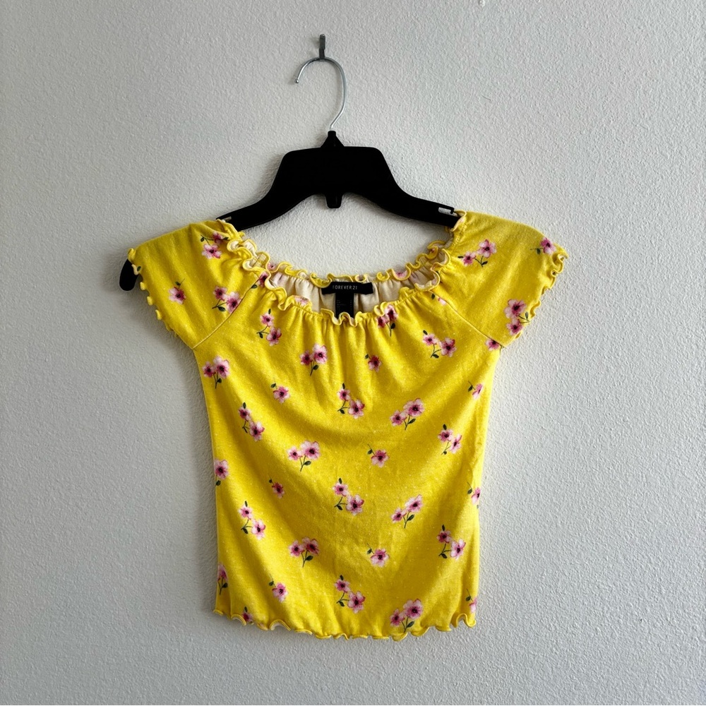 Forever 21 Yellow Floral Print Fitted Crop Top